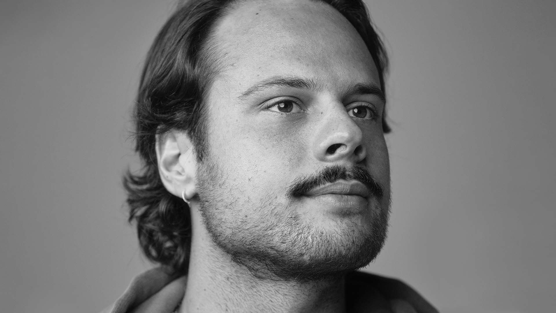 Side view head profile pic of Auston Matthews