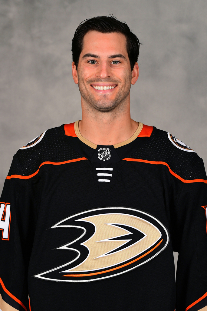 Ducks' Adam Henrique returns after taking puck to the face